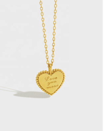 What kind of jewelry is the most appropriate gift for mom?   