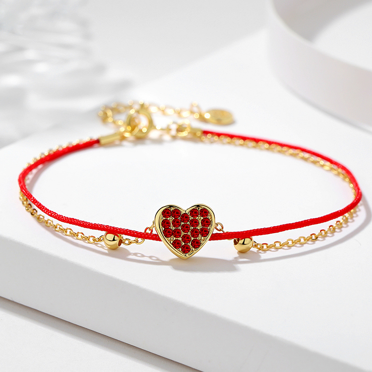 Why is the most popular heart-shaped bracelet so popular nowadays?