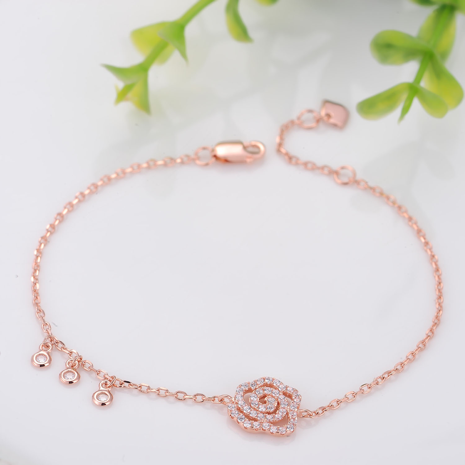 What does the rose-shaped bracelet mean?