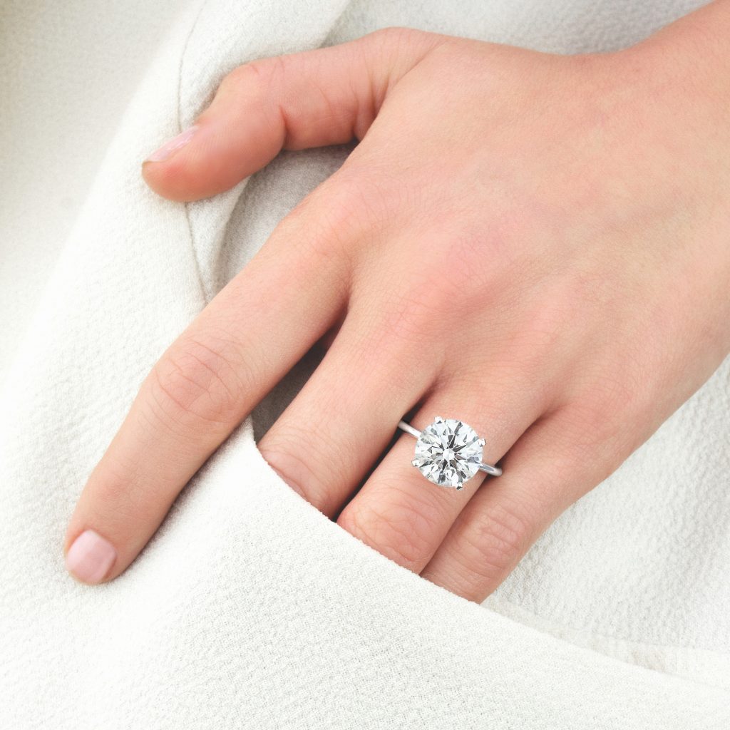 solitaire engagement ring