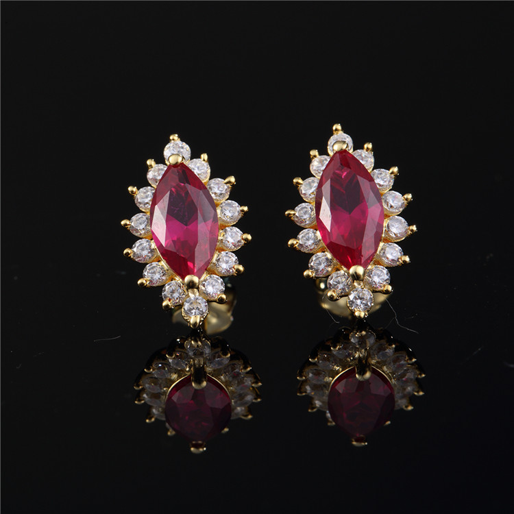 Wholesale Silver Jewelry Hot Sale Red Corundum Wedding Gift Stud Earrings(图2)