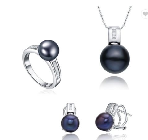 What is the difference between seawater pearls and freshwater pearls?