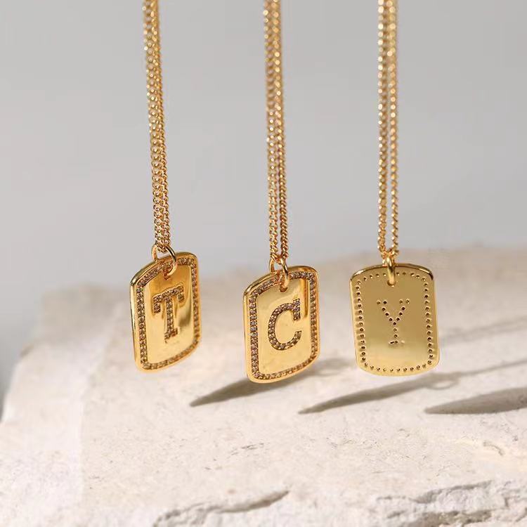  Square Geometric Letter Pendant Necklace Women 18K Gold Necklace(图7)