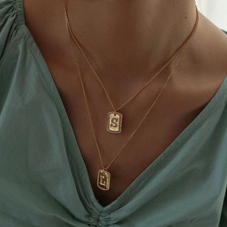  Square Geometric Letter Pendant Necklace Women 18K Gold Necklace(图10)