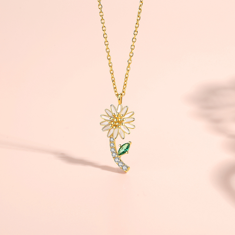 925 Sterling Silver 18K Gold Plated Cubic Zirconia Adjustable Chain Daisy Flower Pendant Necklace(图3)
