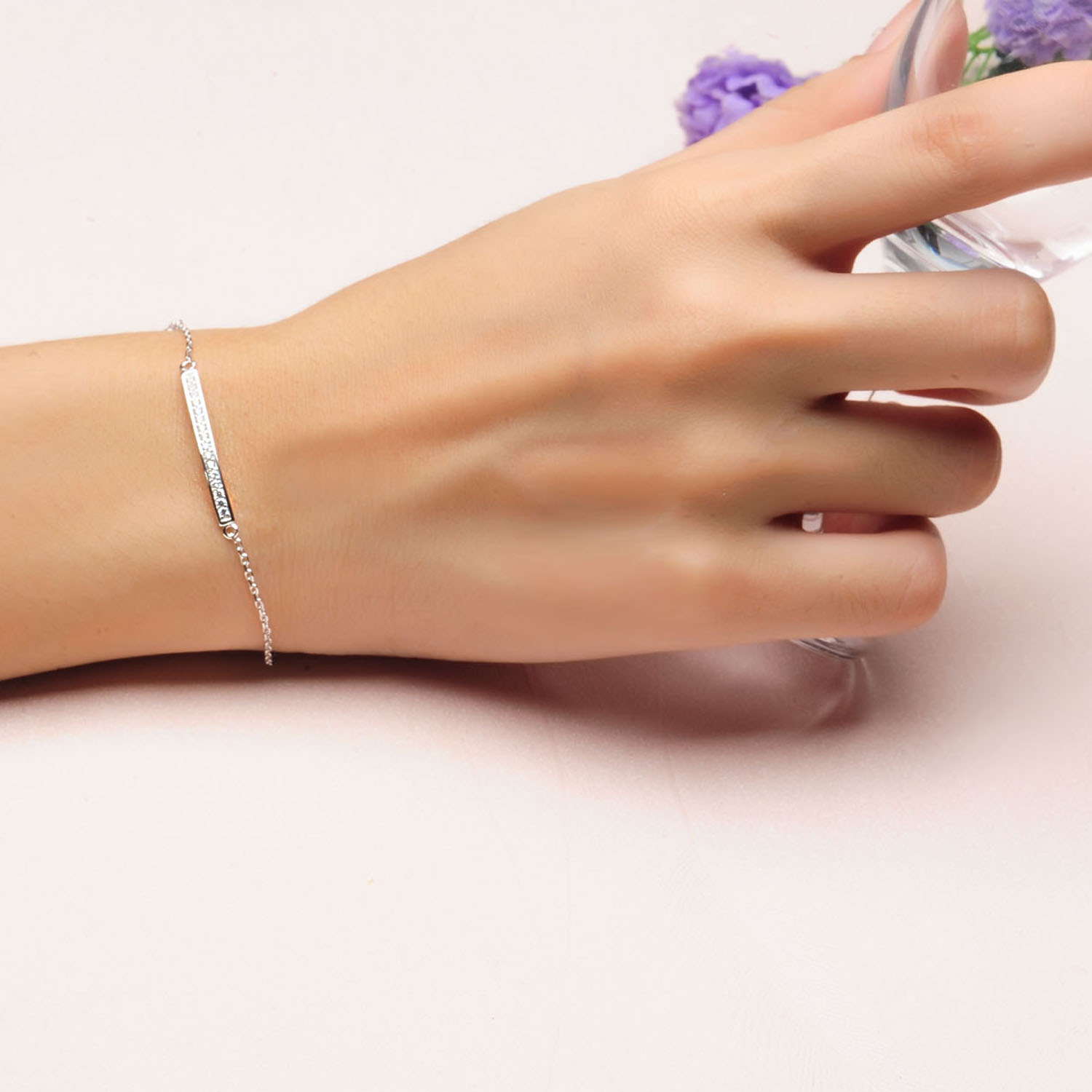Womens jewelry Sterling silver charm Zircon bracelet strip shaped bracelet(图2)